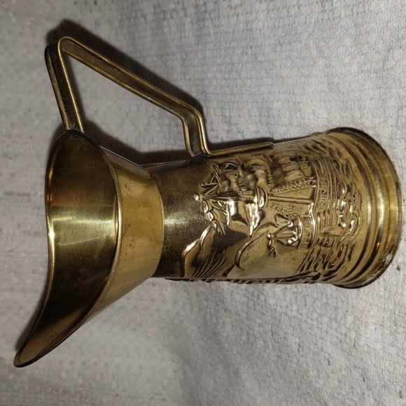 Vintage Peerage Brass Pitcher made in England - Picture 3 of 9